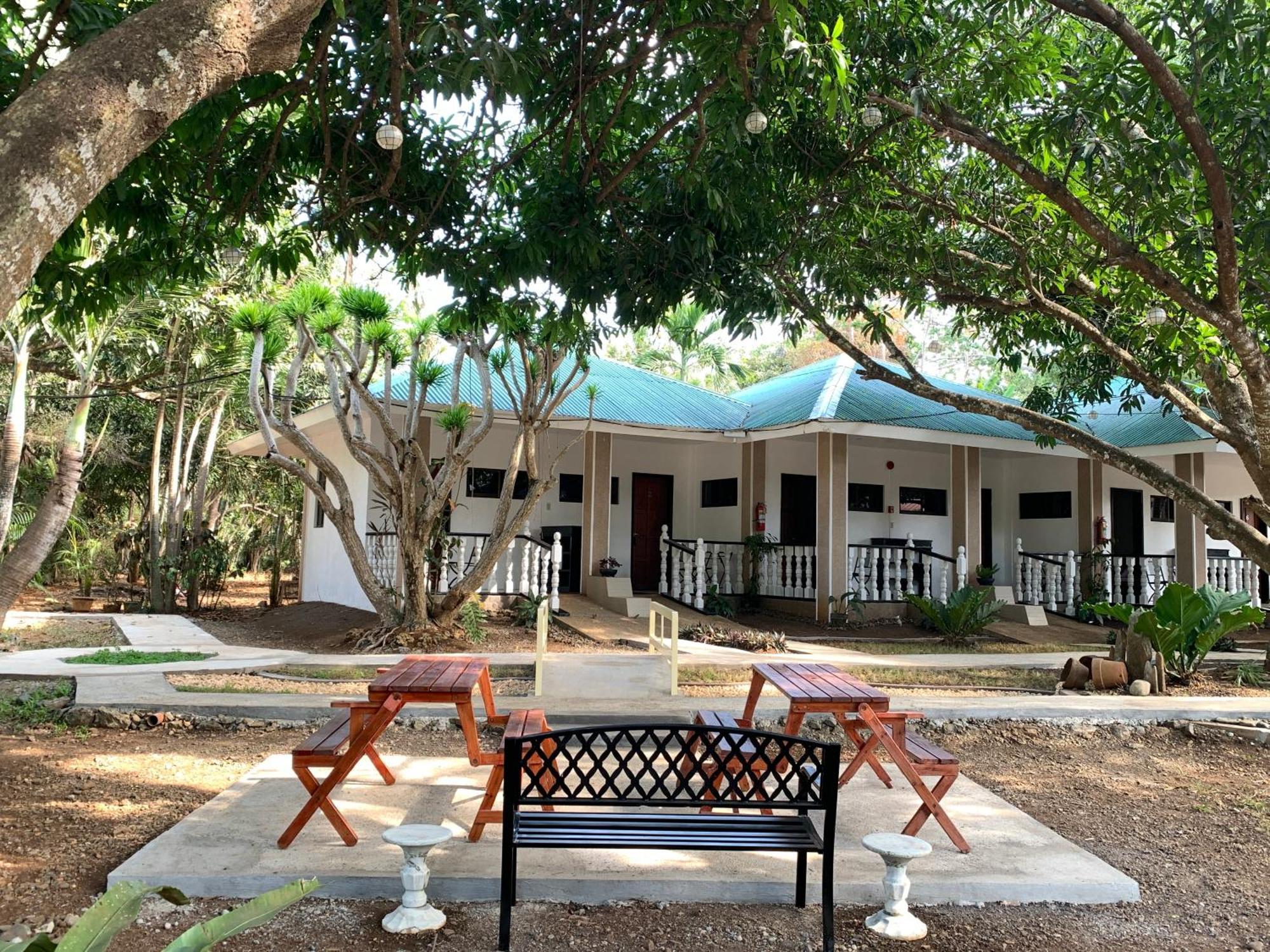 Ls Garden Villa Puerto Princesa Exterior foto